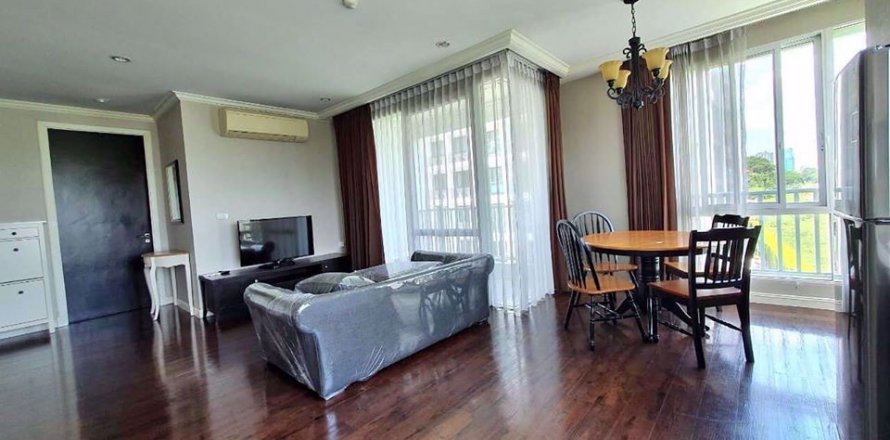 Condominio de 2 dormitorios en Huai Khwang, Bangkok, Tailandia № 76633