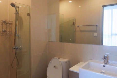 Condominio de 2 dormitorios en Huai Khwang, Bangkok, Tailandia № 76631 - foto 8