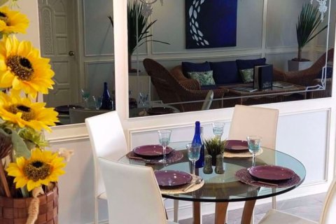 Condominio de 2 dormitorios en Watthana, Bangkok, Tailandia № 76071 - foto 3