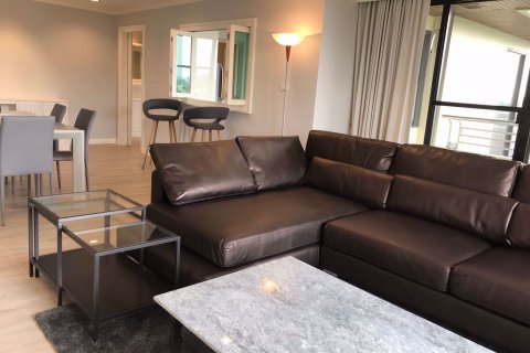 Condominio de 3 dormitorios en Sathon, Bangkok, Tailandia № 76067 - foto 3