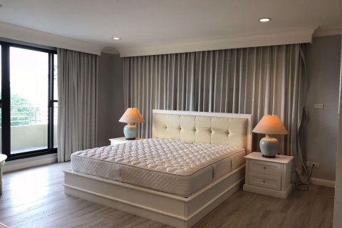 Condominio de 3 dormitorios en Sathon, Bangkok, Tailandia № 76067 - foto 4