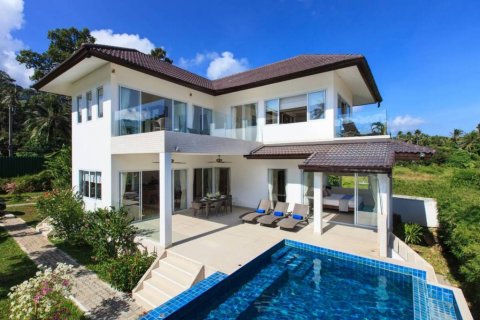 Chalet de 3 dormitorios en Surat Thani, Tailandia № 126036