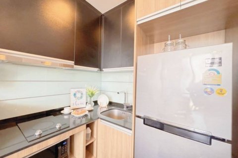 Condominio de 1 dormitorio en Bangkok, Tailandia № 126035 - foto 9