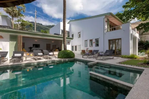 Villa in Phuket, Thailand 6 bedrooms № 107730