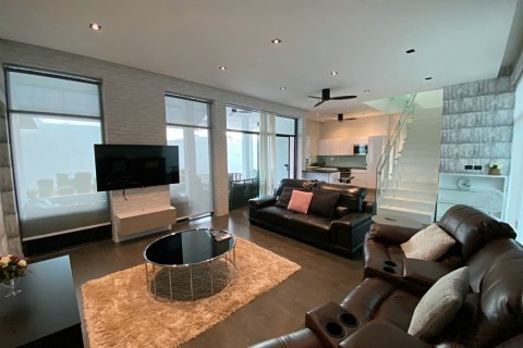 Casa de 4 dormitorios en Hua Hin, Tailandia № 125596 - foto 9