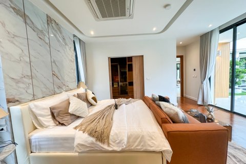 Chalet de 3 dormitorios en Bang Tao, Tailandia № 80137 - foto 9