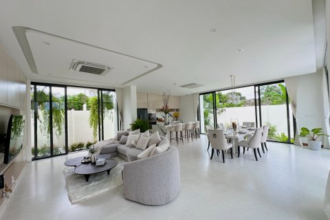 Chalet de 3 dormitorios en Bang Tao, Tailandia № 80137 - foto 19