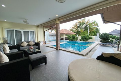 Casa de 3 dormitorios en Hua Hin, Tailandia № 125595 - foto 6