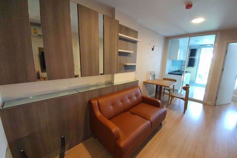 Condo à Phra Khanong, Bangkok, Thaïlande, 1 chambre  № 76326