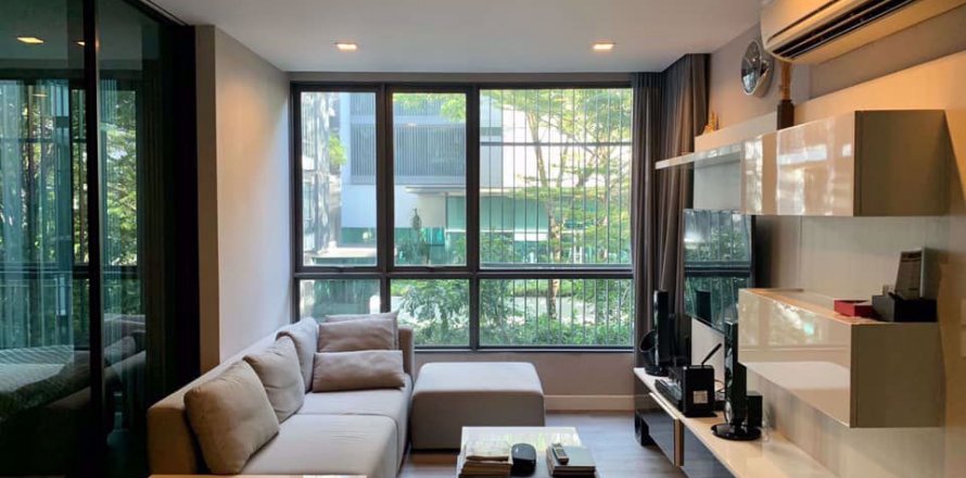 Condominio de 1 dormitorio en Khlong Toei, Bangkok, Tailandia № 76324