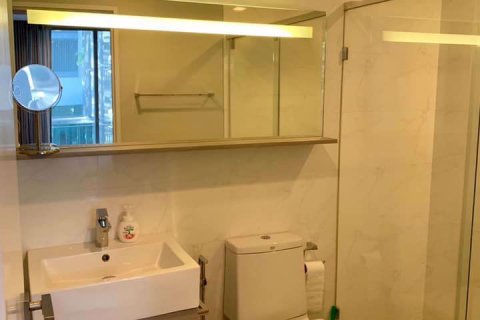 Condominio de 1 dormitorio en Khlong Toei, Bangkok, Tailandia № 76324 - foto 5