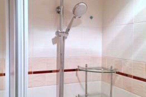 Condominio de 2 dormitorios en Bangkok Noi, Tailandia № 76321 - foto 8