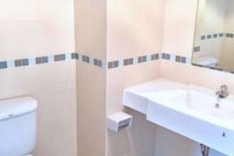 Condominio de 2 dormitorios en Bangkok Noi, Tailandia № 76321 - foto 9