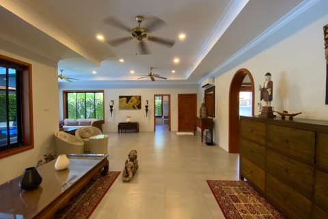 Casa de 3 dormitorios en Hua Hin, Tailandia № 125168 - foto 6