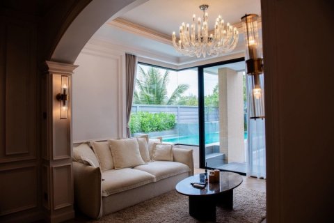 Casa de 4 dormitorios en Hua Hin, Tailandia № 125169 - foto 8