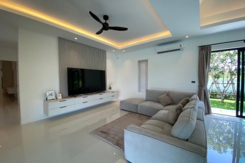 Casa de 4 dormitorios en Hua Hin, Tailandia № 125174 - foto 13
