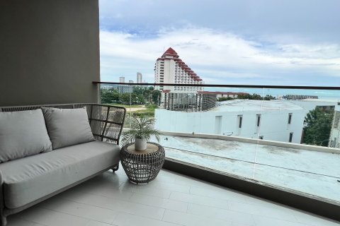 Condominio de 3 dormitorios en Hua Hin, Tailandia № 125536 - foto 2