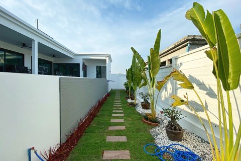 Casa de 2 dormitorios en Hua Hin, Tailandia № 125535 - foto 9