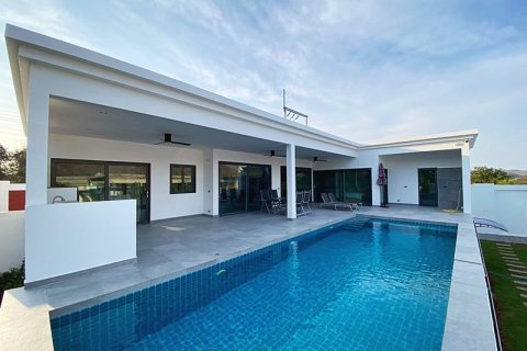 Casa de 2 dormitorios en Hua Hin, Tailandia № 125535 - foto 2