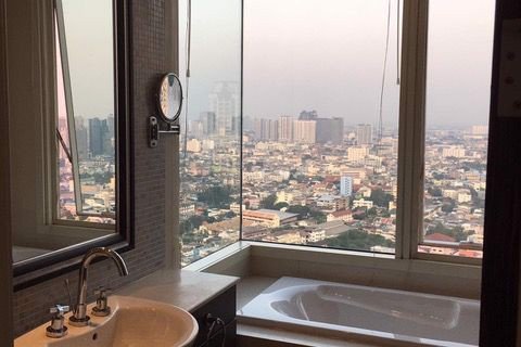 Condominio de 3 dormitorios en Khlong San, Bangkok, Tailandia № 75857 - foto 11