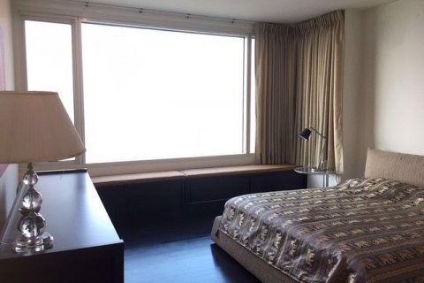 Condominio de 3 dormitorios en Khlong San, Bangkok, Tailandia № 75857 - foto 7