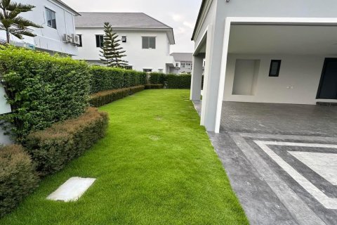 Casa de 4 dormitorios en Bangkok, Tailandia № 82093 - foto 3