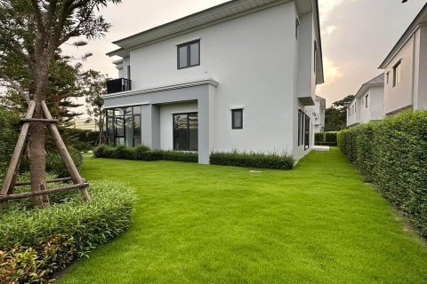 Casa de 4 dormitorios en Bangkok, Tailandia № 82093 - foto 4