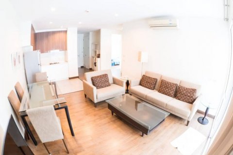 Condominio de 2 dormitorios en Bang Na, Bangkok, Tailandia № 132838