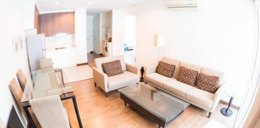 Condominio de 2 dormitorios en Bang Na, Bangkok, Tailandia № 132838
