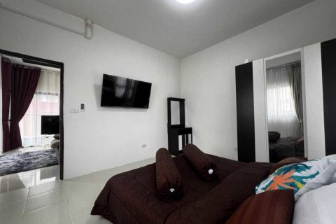 Casa de 3 dormitorios en Pattaya, Tailandia № 132839 - foto 3