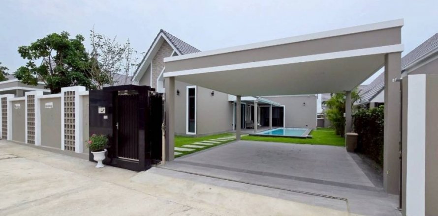 Chalet de 3 dormitorios en Pattaya, Tailandia № 132841