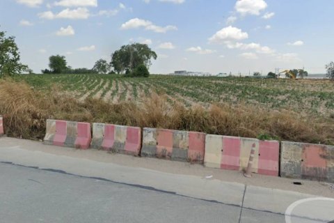 Terreno en Si Racha, Tailandia № 132844 - foto 2