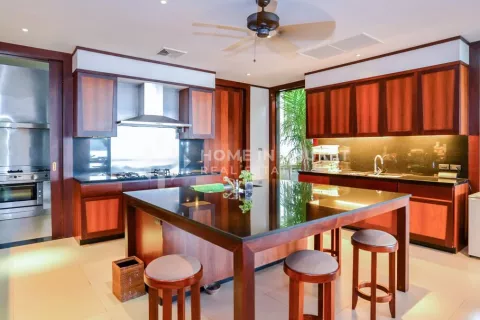 Casa de 6 dormitorios en Kamala, Tailandia № 131053 - foto 4
