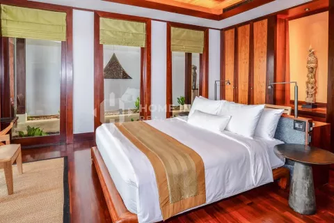 Casa de 6 dormitorios en Kamala, Tailandia № 131053 - foto 11