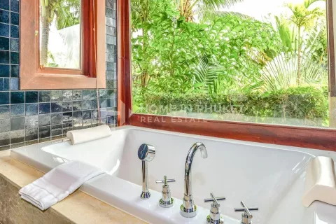 Casa de 6 dormitorios en Kamala, Tailandia № 131053 - foto 8