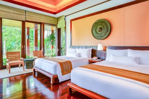 Casa de 6 dormitorios en Kamala, Tailandia № 131053 - foto 13