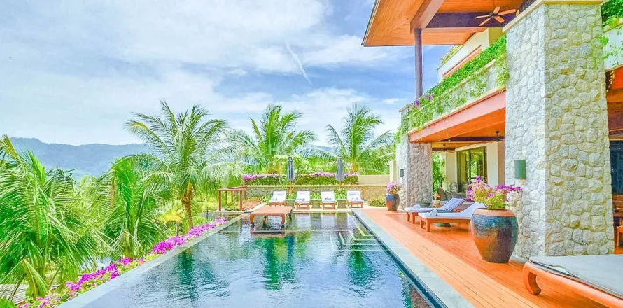 Condominio de 4 dormitorios en Kamala, Tailandia № 131052