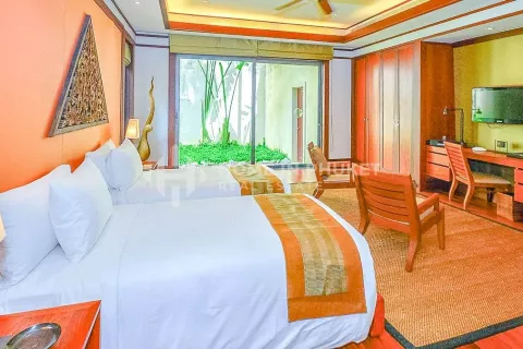 Condominio de 4 dormitorios en Kamala, Tailandia № 131052 - foto 9