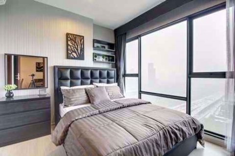Condominio de 2 dormitorios en Ratchathewi, Bangkok, Tailandia № 83908 - foto 3
