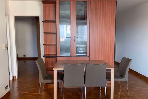 Condominio de 2 dormitorios en Khlong Toei, Bangkok, Tailandia № 83907 - foto 3