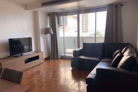 Condominio de 2 dormitorios en Khlong Toei, Bangkok, Tailandia № 83907 - foto 2