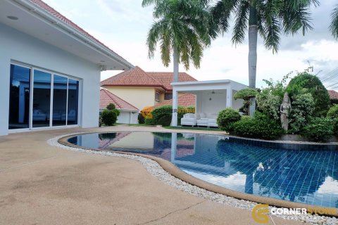 Estudio en Pattaya, Tailandia № 100383