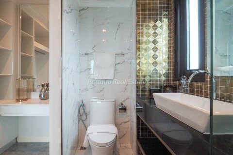 Condominio de 2 dormitorios en Bang Lamung, Tailandia № 105066 - foto 13