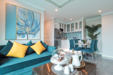 Condominio de 2 dormitorios en Bang Lamung, Tailandia № 105066 - foto 11