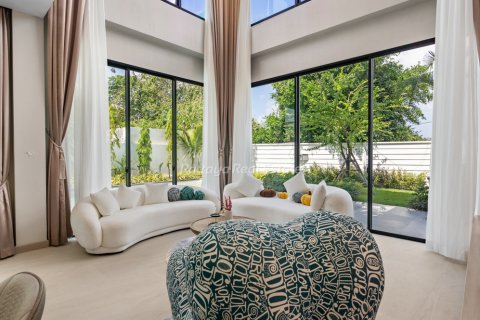 Casa de 4 dormitorios en Pattaya, Tailandia № 105062 - foto 6