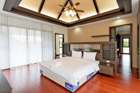 Casa de 4 dormitorios en Pattaya, Tailandia № 8616 - foto 20