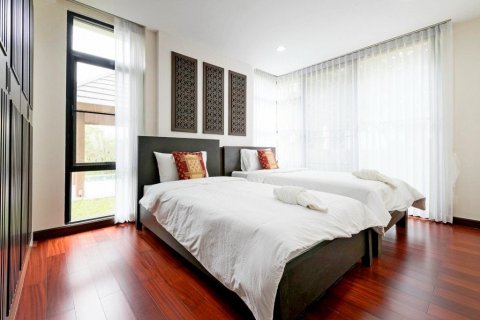 Casa de 4 dormitorios en Pattaya, Tailandia № 8616 - foto 17