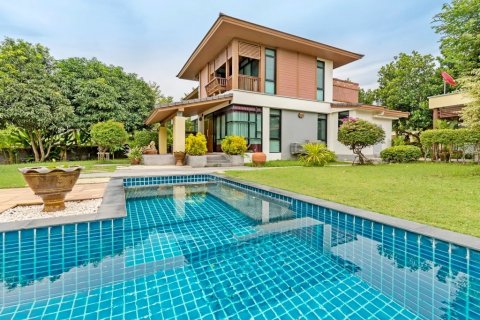 Maison à Pattaya, Thaïlande 4 chambres № 8616