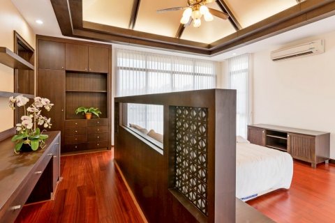 Casa de 4 dormitorios en Pattaya, Tailandia № 8616 - foto 23