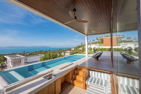 Casa de 4 dormitorios en Ko Samui, Tailandia № 130658 - foto 2